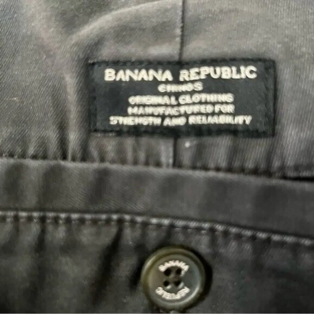 Banana Republic Mens Chino Pants 33 x 32 Gray “Aiden